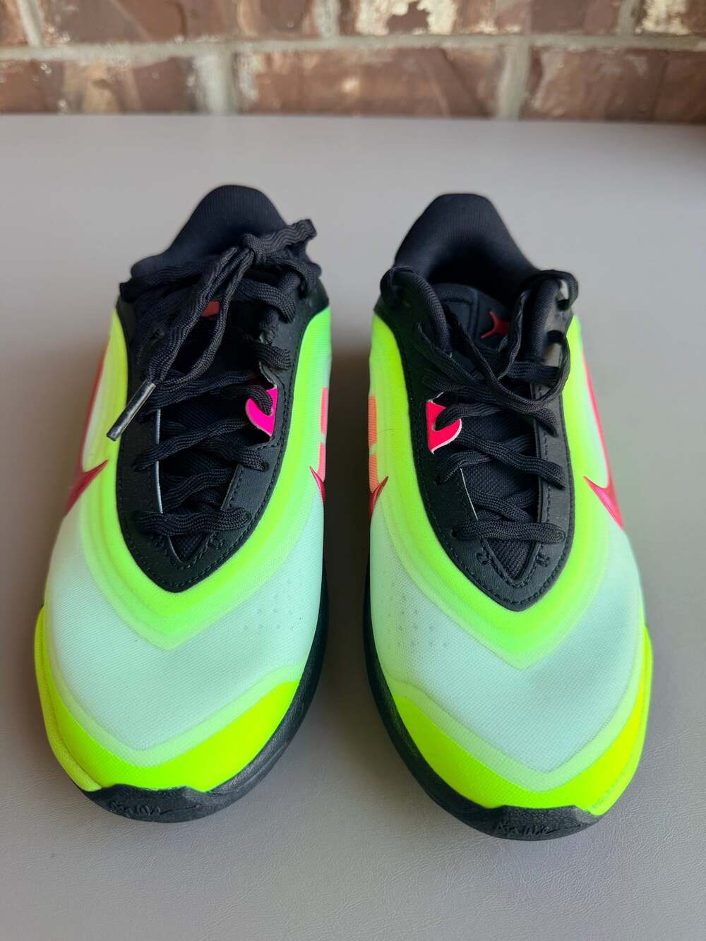 Nike A'One SE Her Time to Shine GS 3.5Y Black Volt Pink